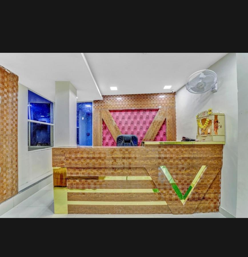 Hotel Bhavya Residency Ahmedabad Buitenkant foto
