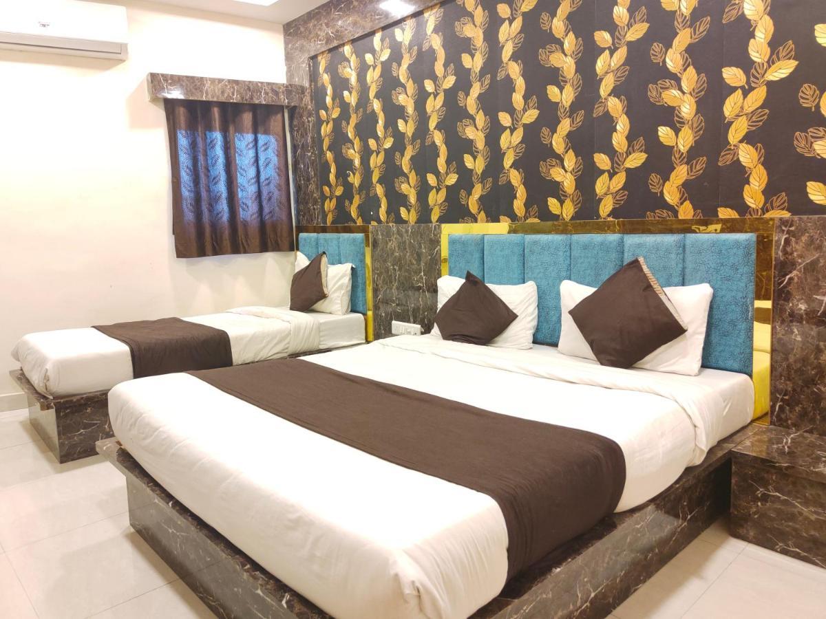 Hotel Bhavya Residency Ahmedabad Buitenkant foto